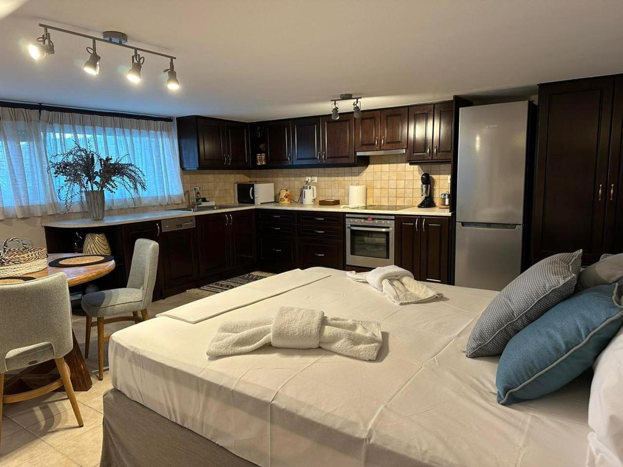 Apartment Karya *
